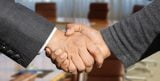 shaking-hands-g717fa7317_1920