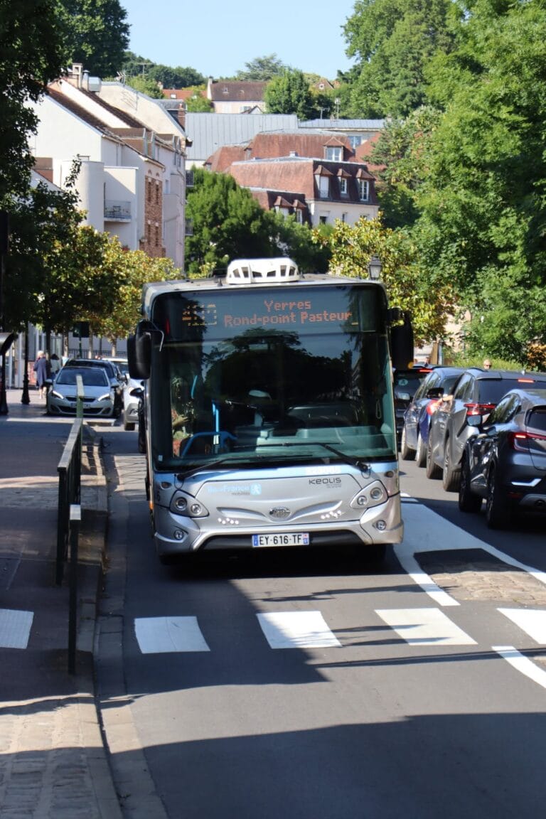 bus rue marc sangnier à Yerres